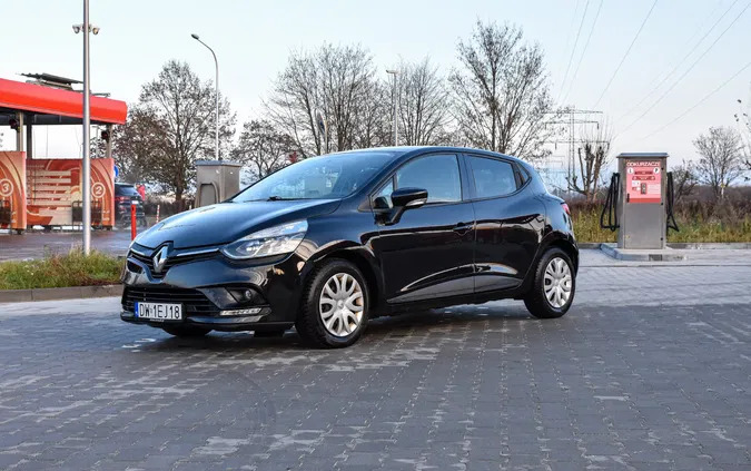 śląskie Renault Clio cena 38000 przebieg: 67300, rok produkcji 2018 z Wrocław